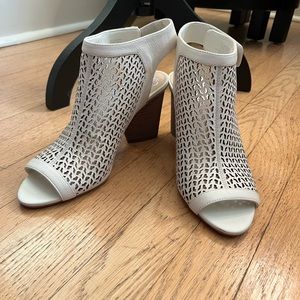 Vince Camuto leather shoeties. NWOT. Worn once. Perforated design. Cream